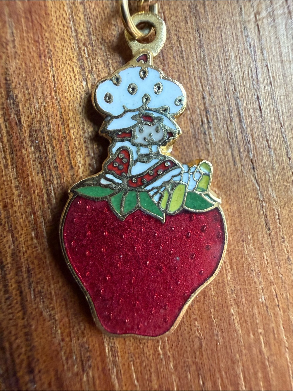 VTG Red Strawberry Shortcake Charm Necklace Pendant Enamel Gold Tone Chain